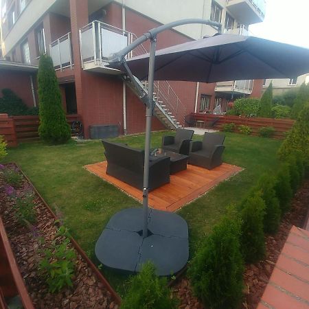 Apartament Jantar Z Ogrodem Kolobřeh Exteriér fotografie