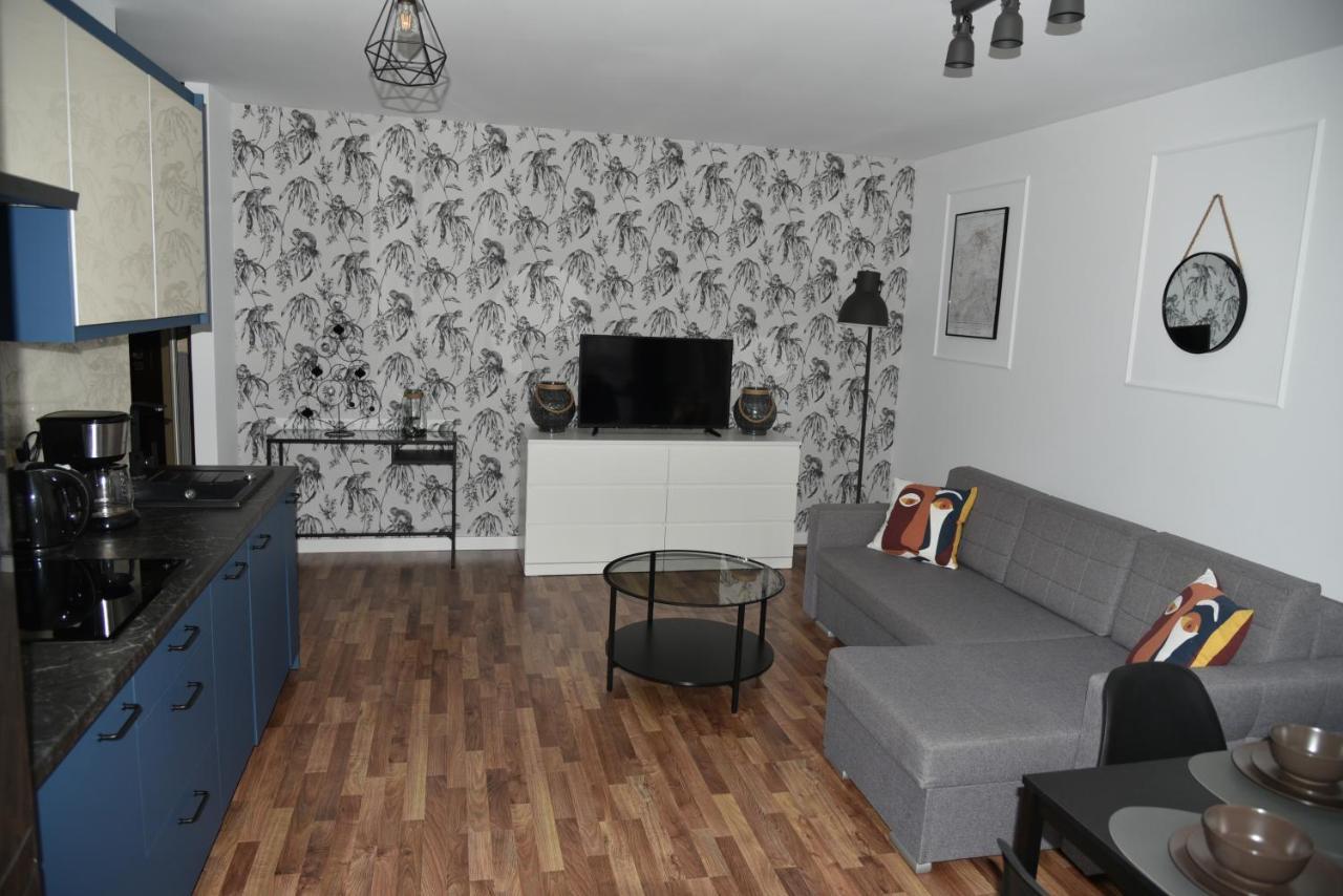 Apartament Jantar Z Ogrodem Kolobřeh Exteriér fotografie