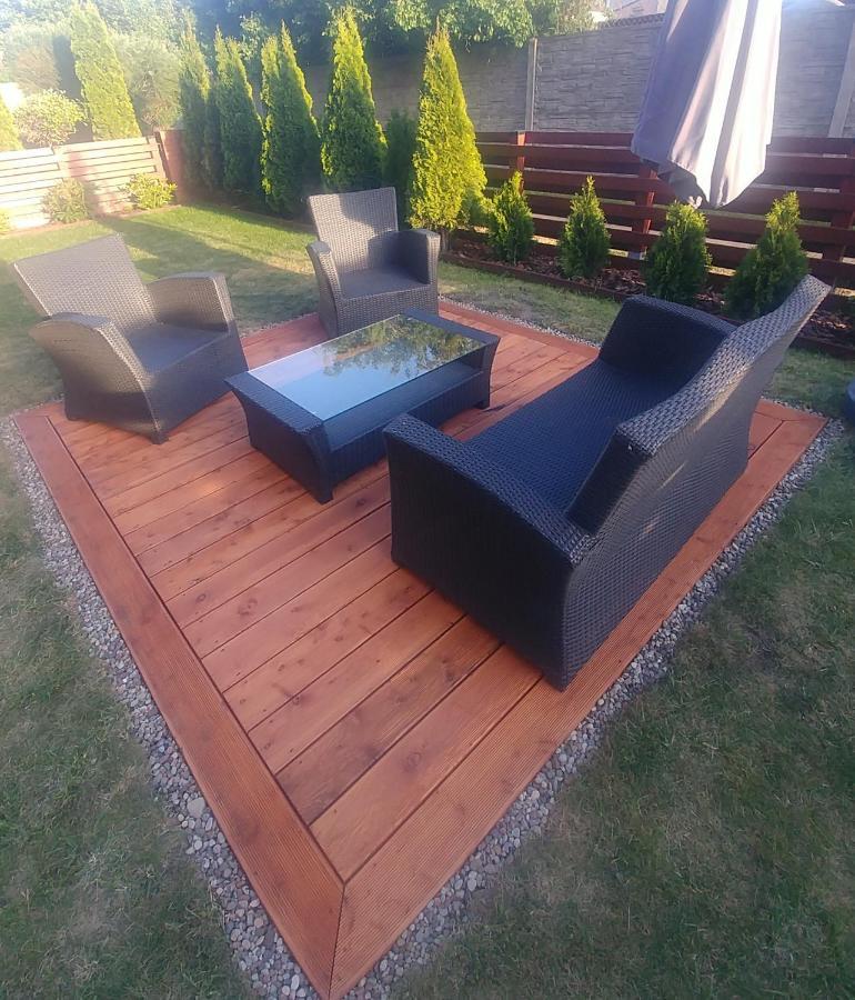 Apartament Jantar Z Ogrodem Kolobřeh Exteriér fotografie
